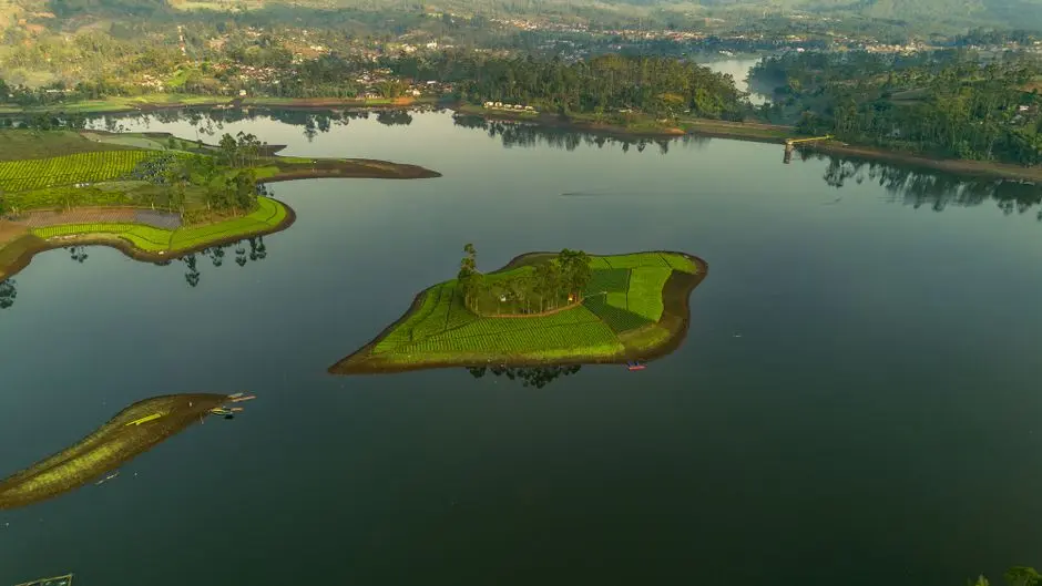 Pemandangan wisata alam untuk liburan mudah
